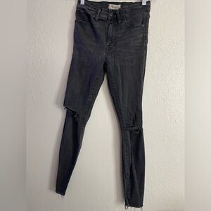 Madewell Curvy High Rise Skinny Jeans Women's Size 27 Black Raw Hem Distressed